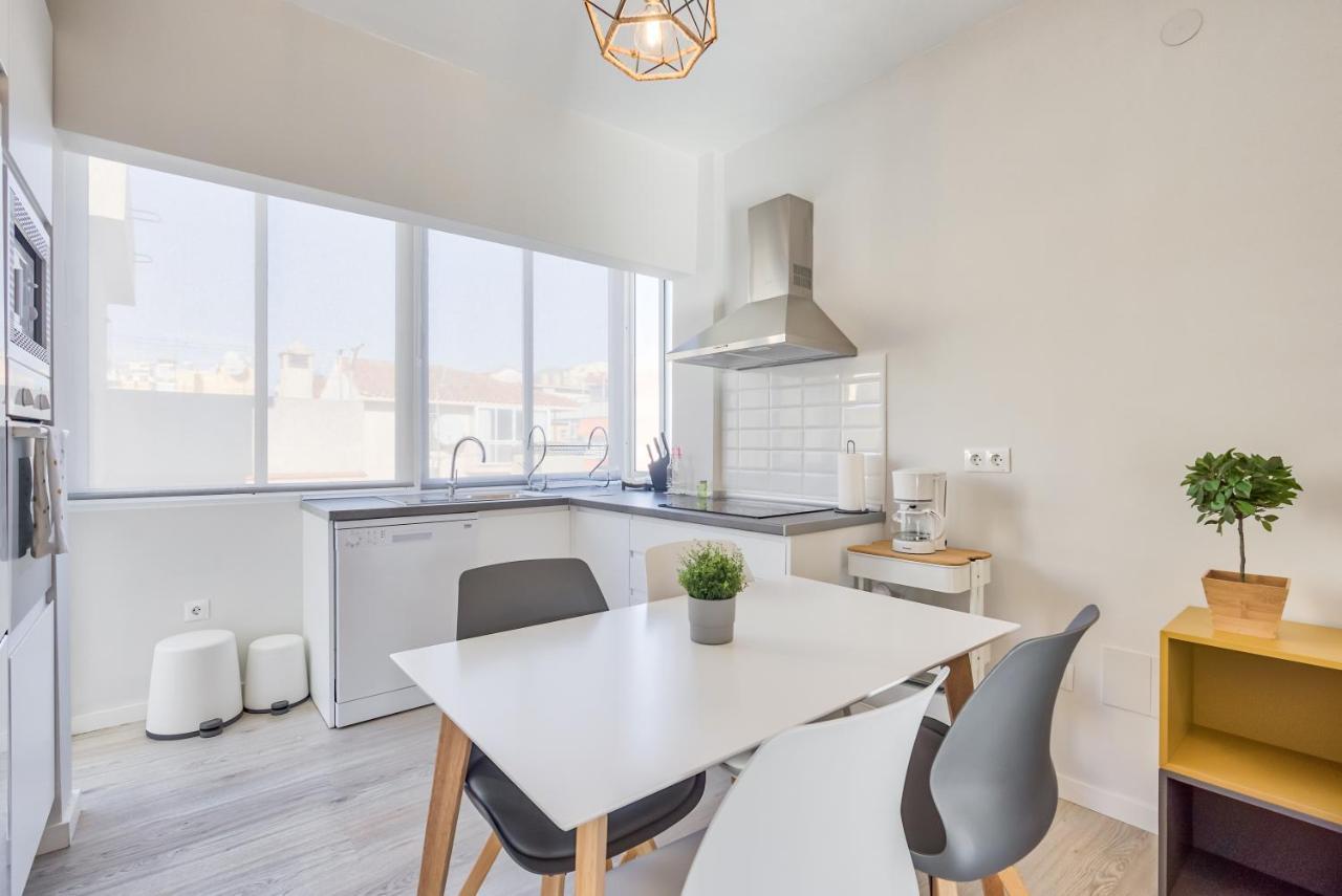 Sur Suites Atico Puerto Fuengirola Ngoại thất bức ảnh